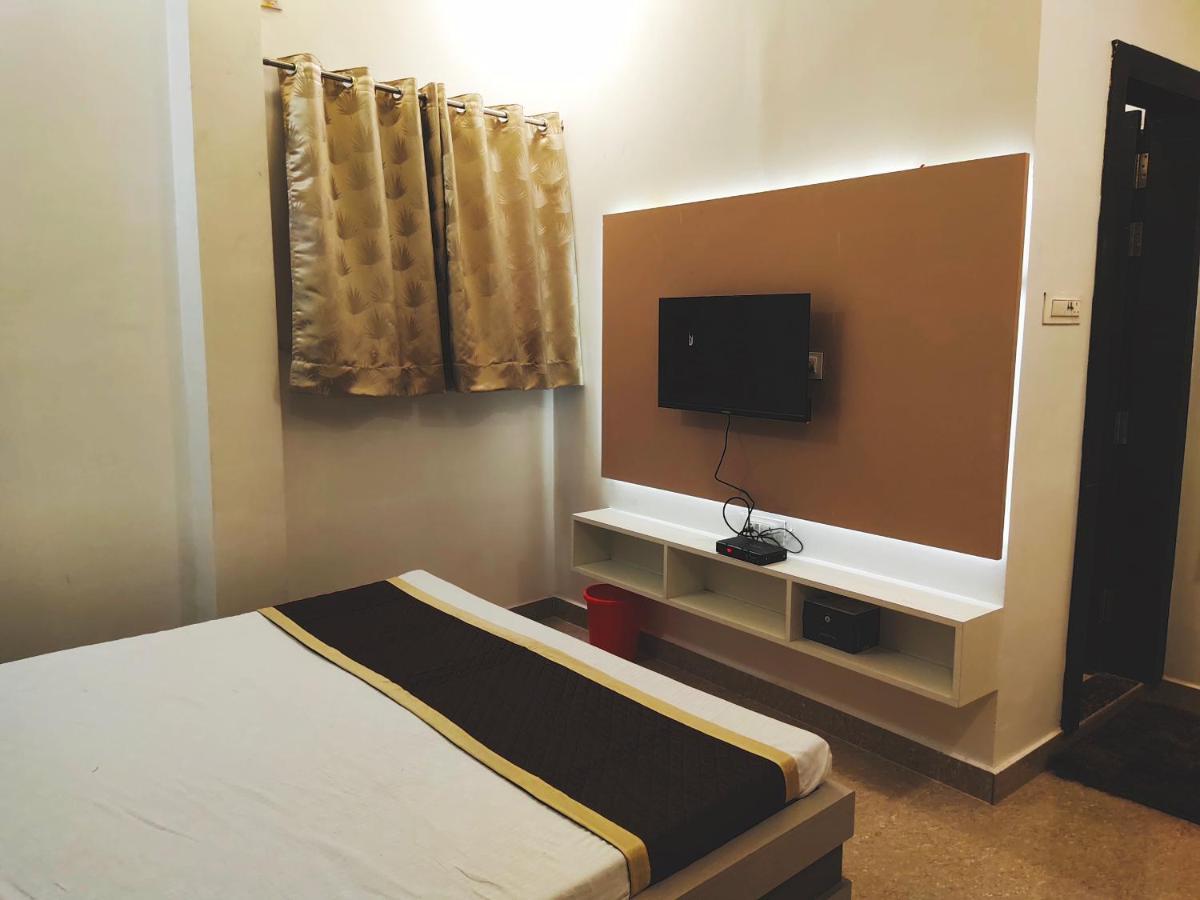 Hotel The Shree Jee Palace Mirzāpur Esterno foto