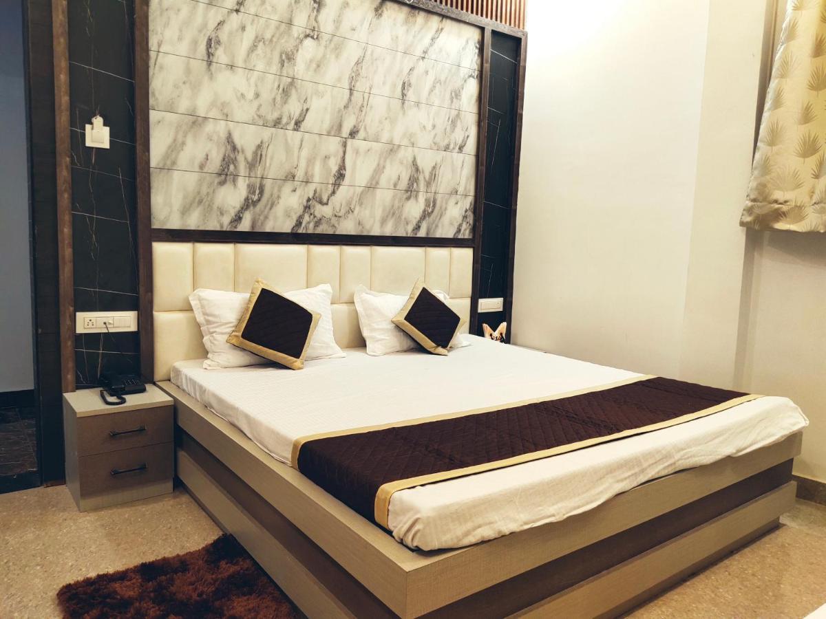 Hotel The Shree Jee Palace Mirzāpur Esterno foto